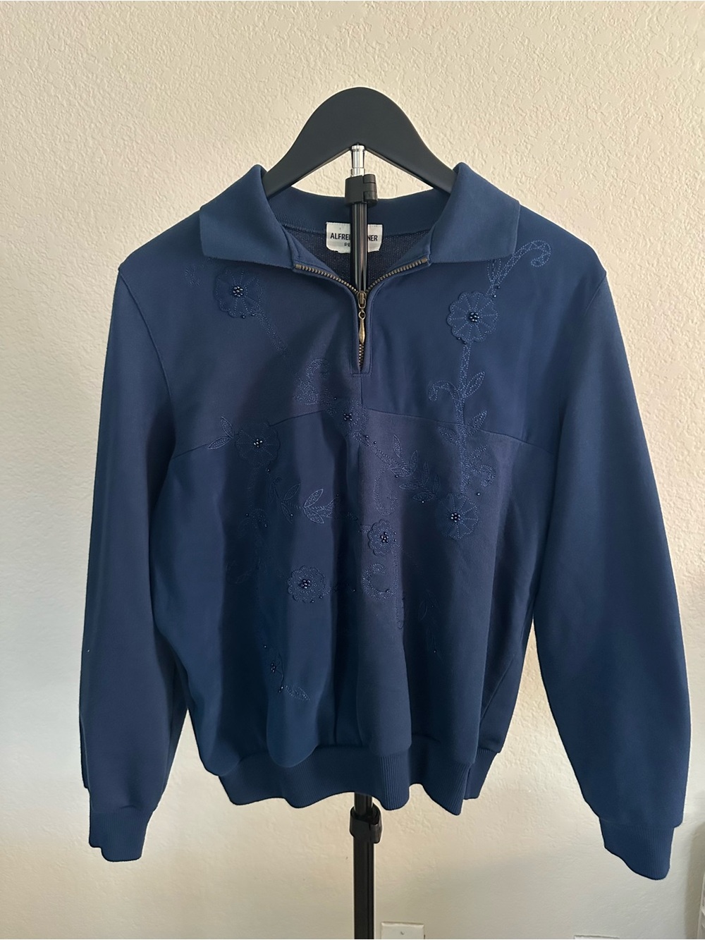 Alfred Dunner Navy Floral Half-Zip  Size Small